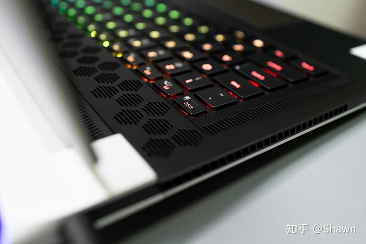 alienware外星人笔记本电脑