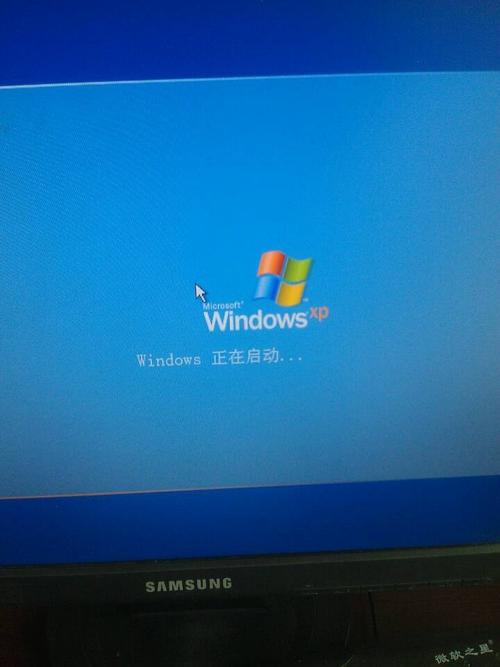 电脑卡在正在启动windows界面