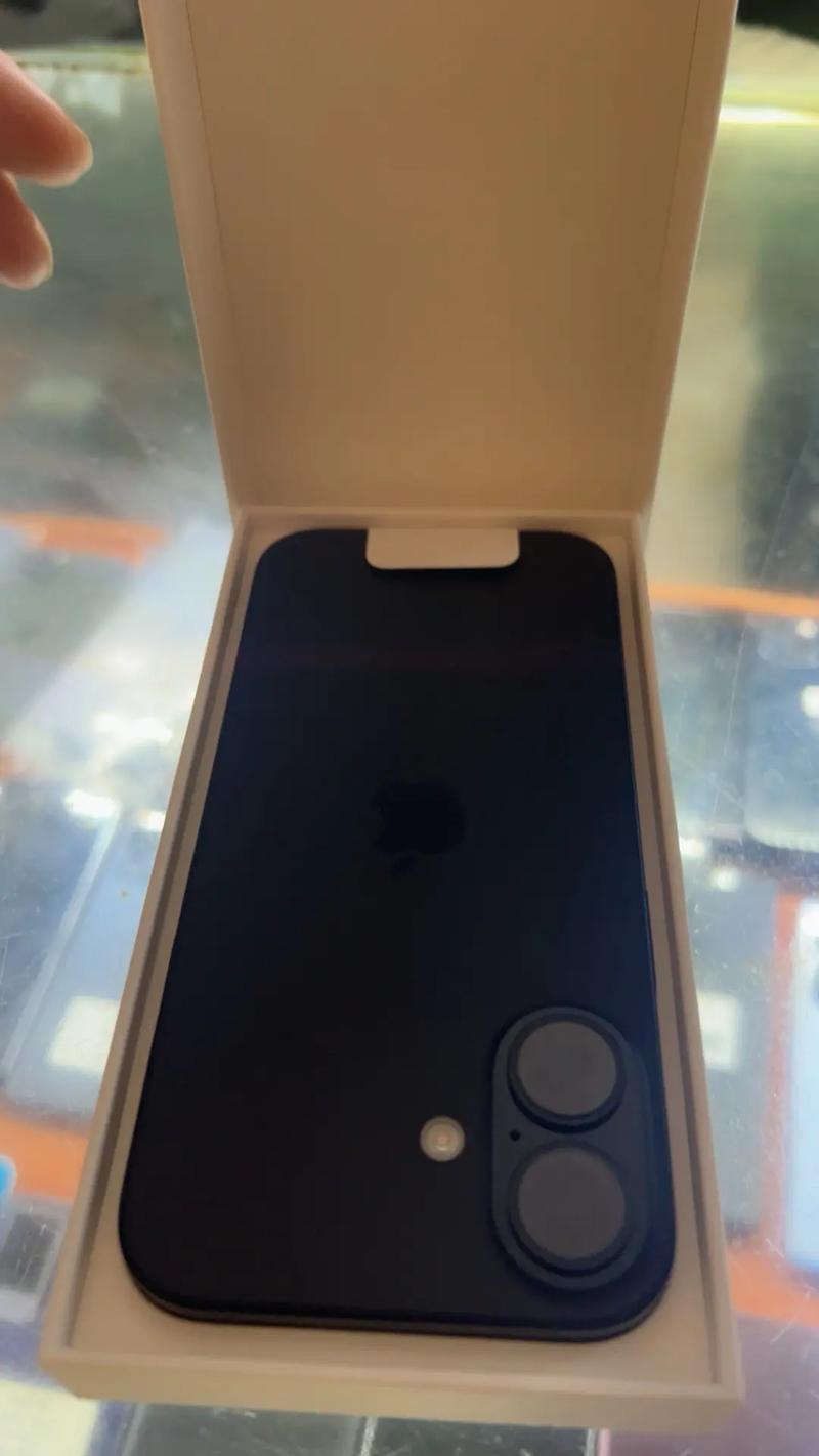 苹果手机黑色好看还是白色好看