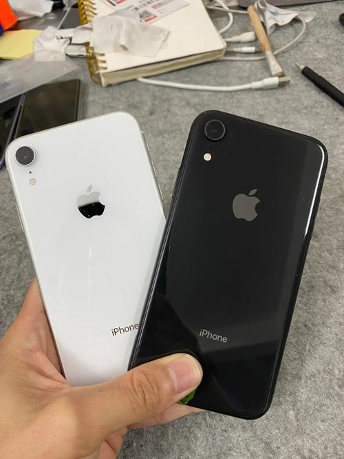 苹果手机黑色好看还是白色好看