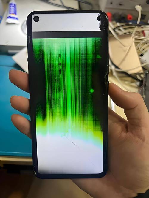 手机屏幕一闪一闪的是怎么回事