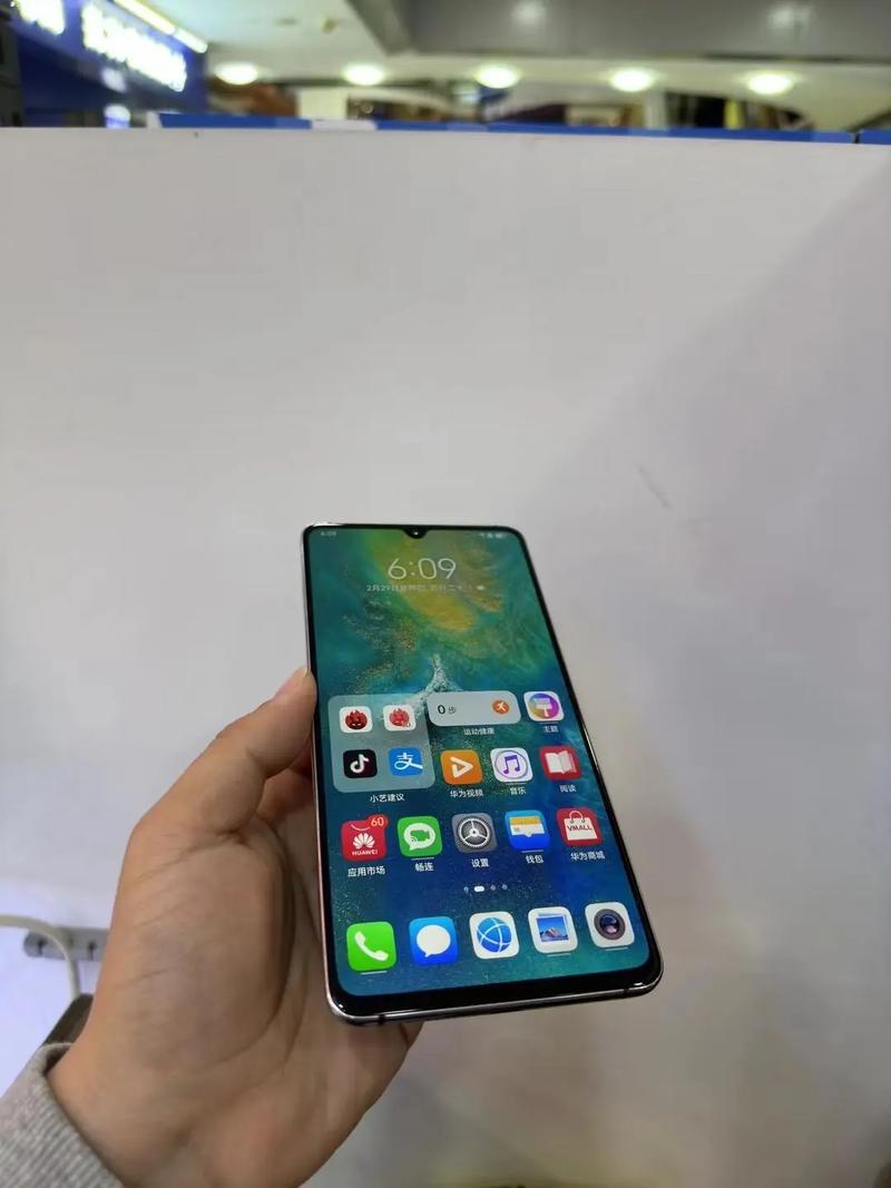 华为最大屏幕的手机是哪一款