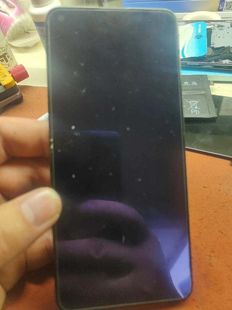 oppo手机黑屏是怎么回事