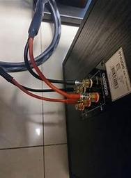 电脑音响有电流声怎么解决