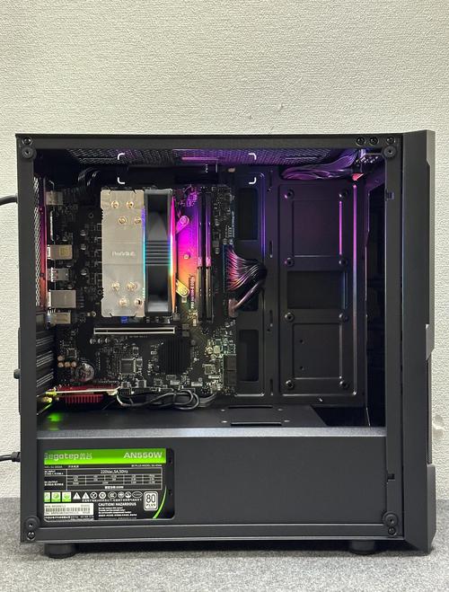 2000元的电脑主机配置