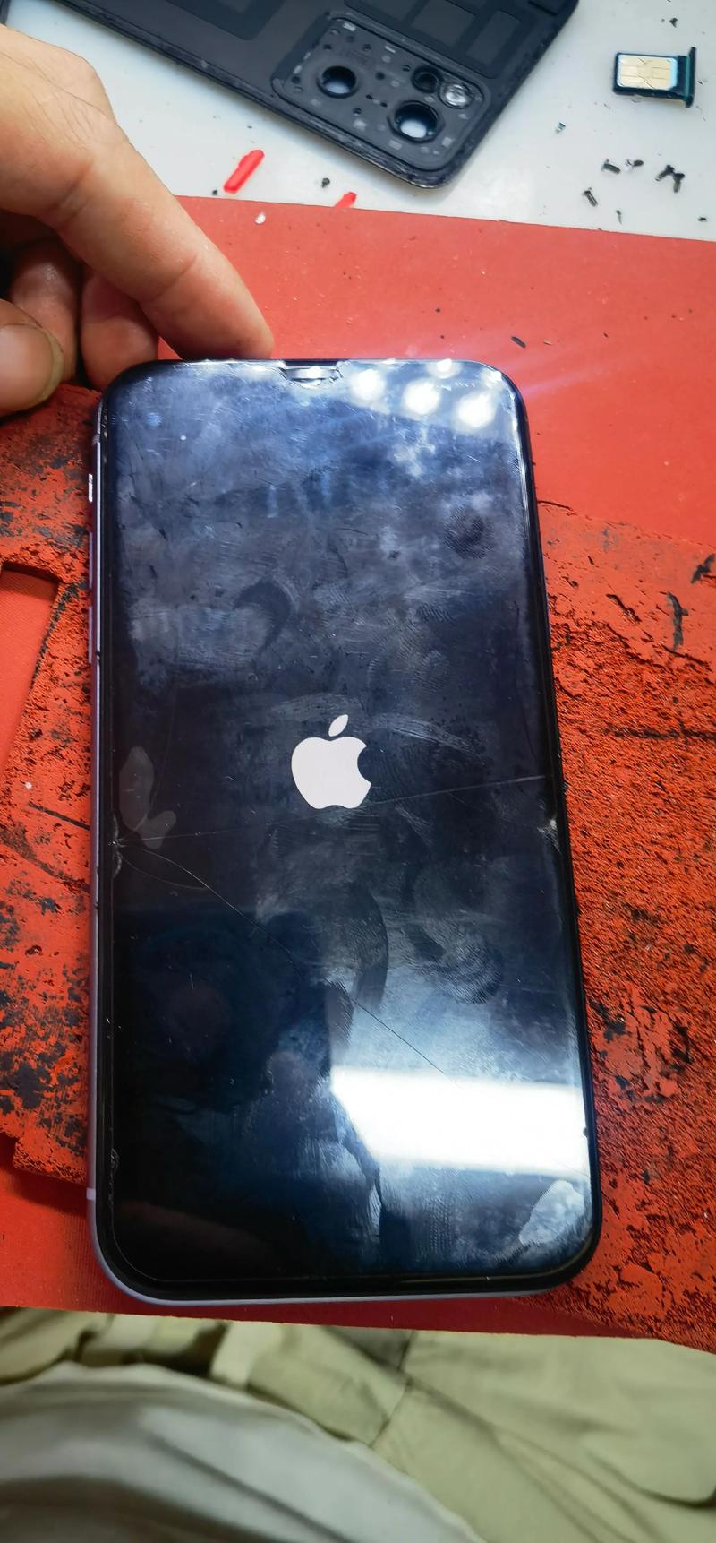 苹果手机老是重启怎么回事