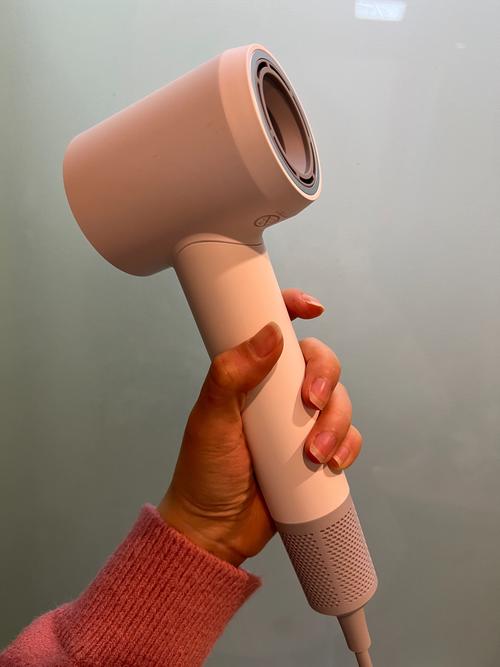 手机进水用吹风机吹可以吗