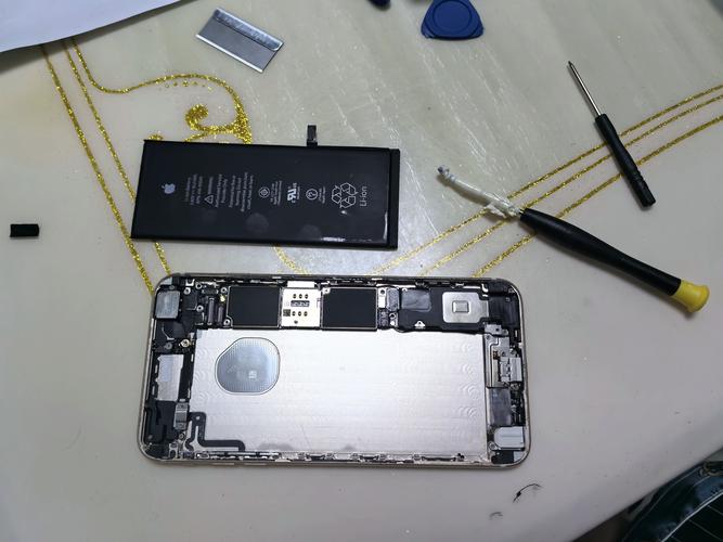 苹果6plus电池多少钱