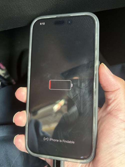 苹果手机电量显示不正常