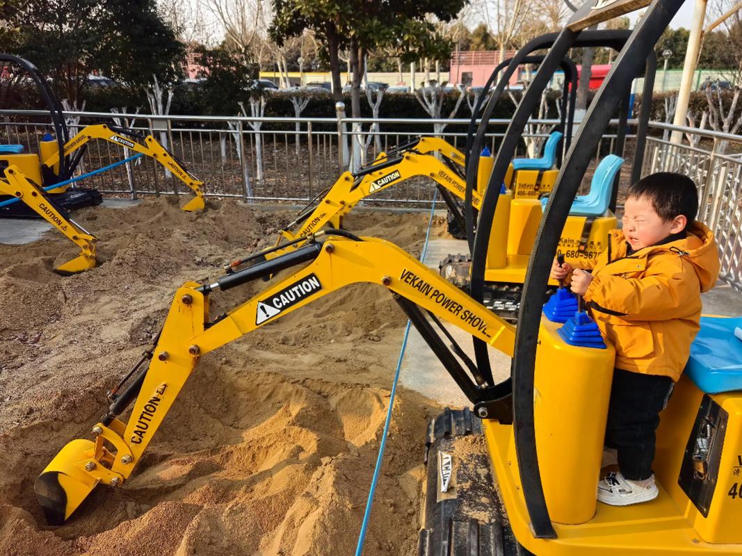 挖机视频表演视频小苹果