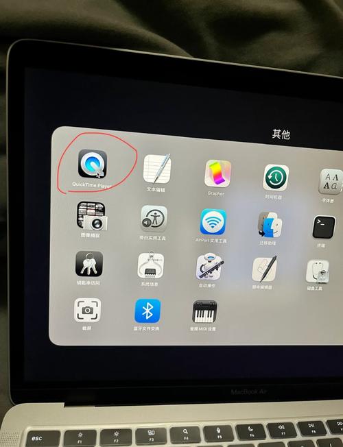 苹果电脑怎么外接显示器