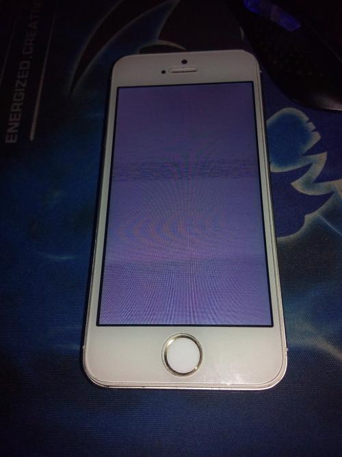 苹果6s开机白屏一直亮