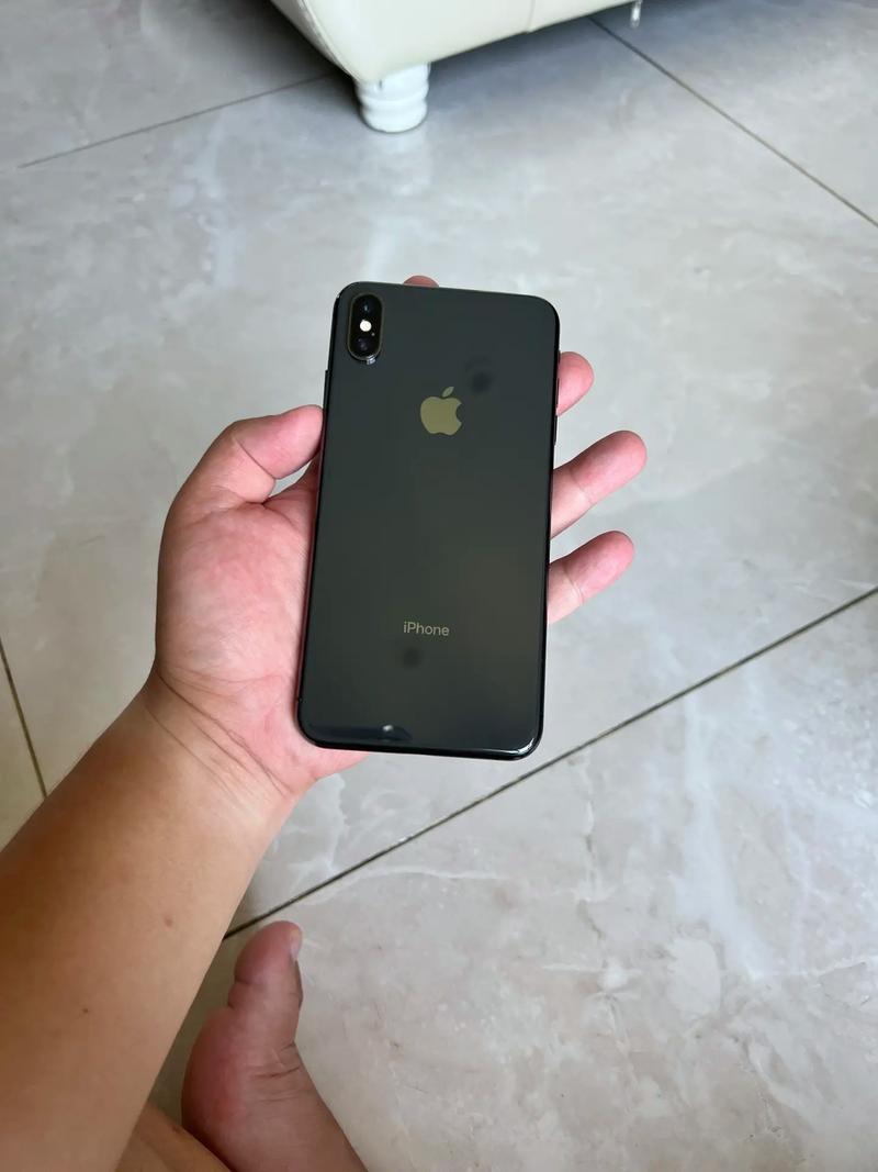 苹果xs二手能卖多少钱