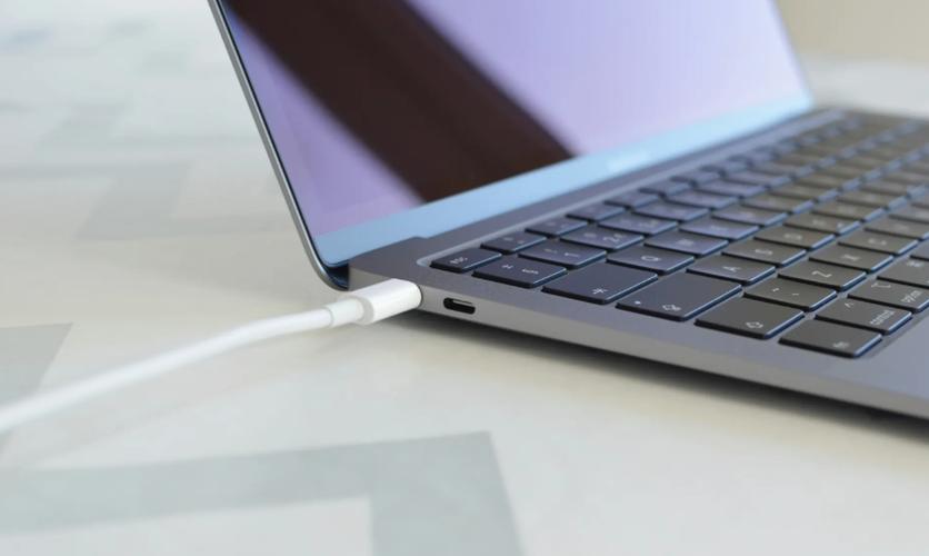 苹果电脑没有usb接口