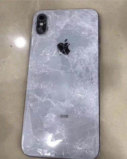 苹果手机内屏坏了多少钱