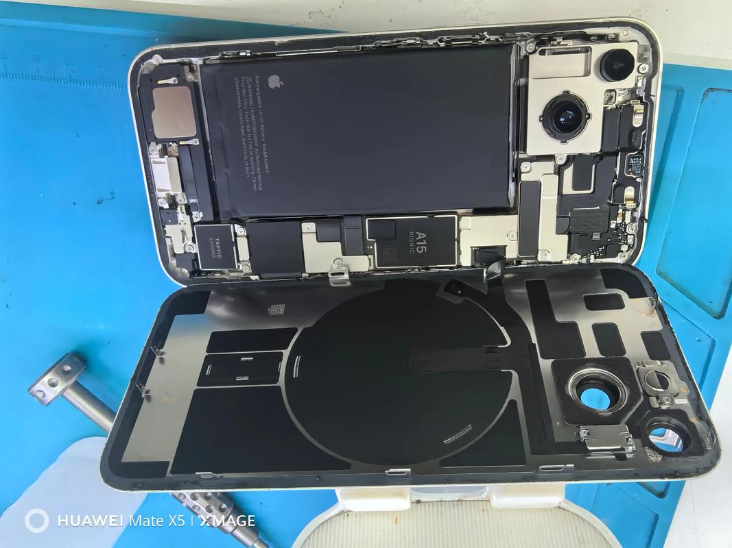 苹果手机换电池去哪里换