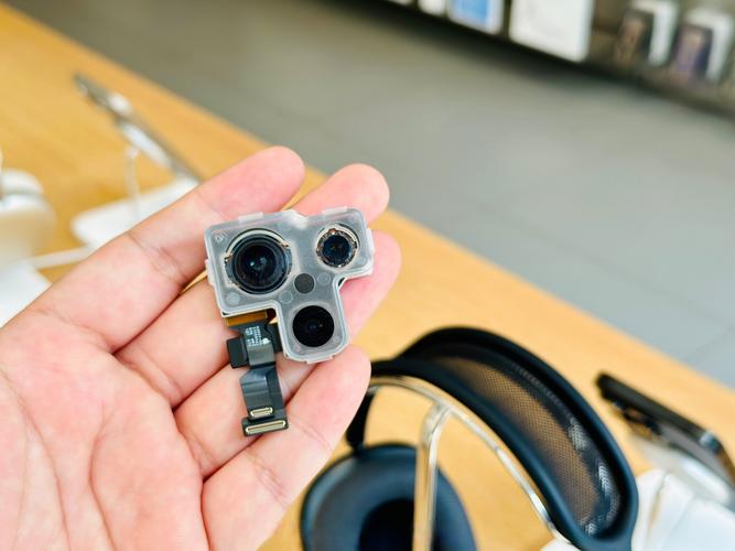 苹果手机换摄像头多少钱