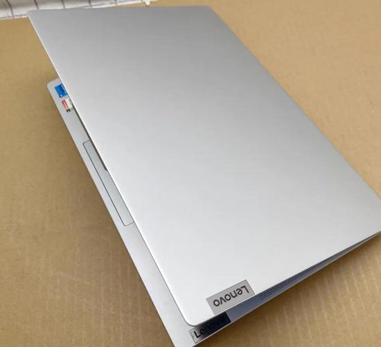 2000元的笔记本电脑