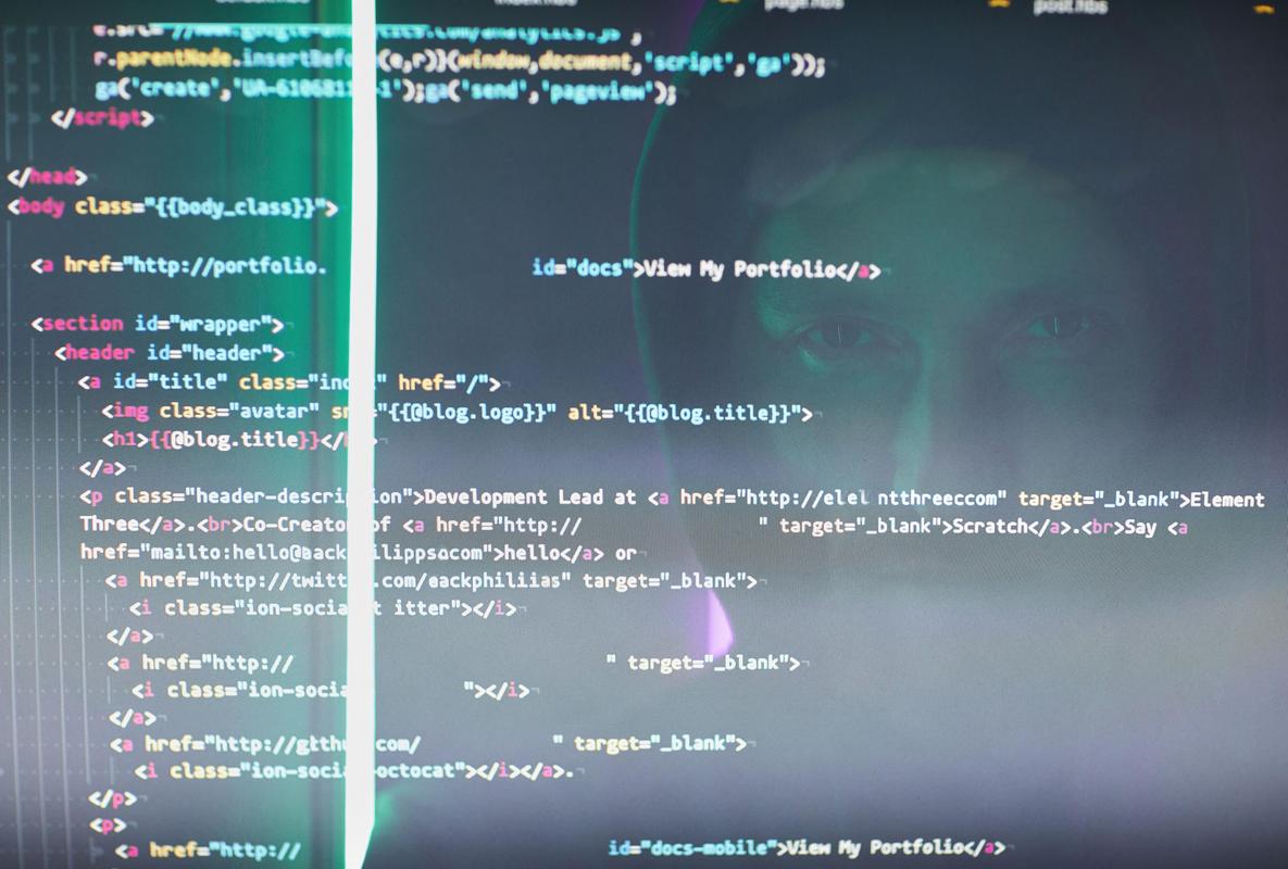 电脑显示屏闪屏怎么回事