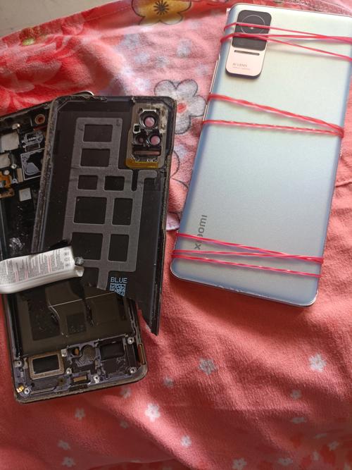 小米手机后盖怎么打开