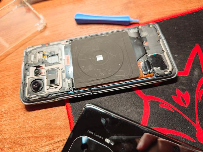 小米手机怎么打开后盖