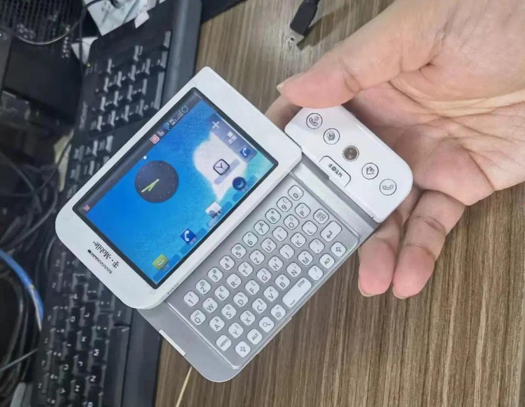 第一款安卓手机是什么