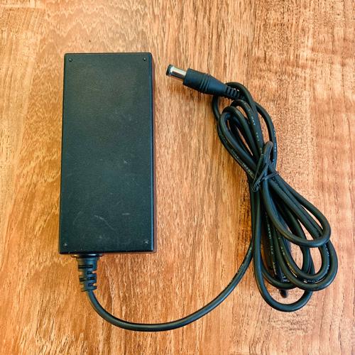 电脑显示屏电源线多少钱