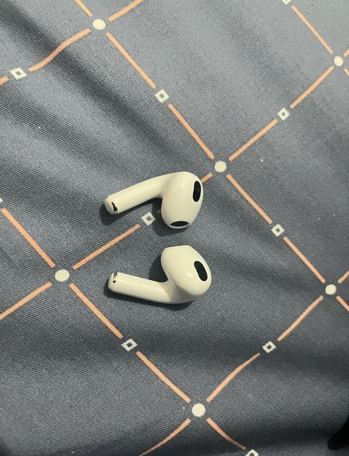 苹果听筒进水了有杂音