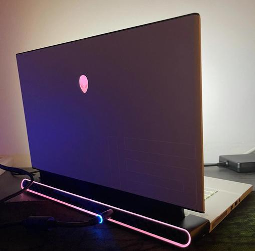 外星人电脑玩游戏怎么样