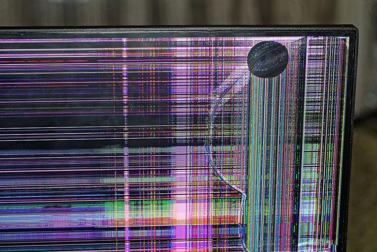 电脑屏幕花屏是什么原因